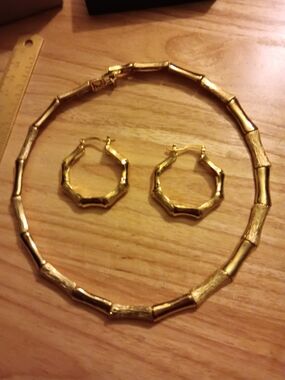 Gold Bamboo-Style Necklace and Hoop Earrings Set - Palm Beach By Seta